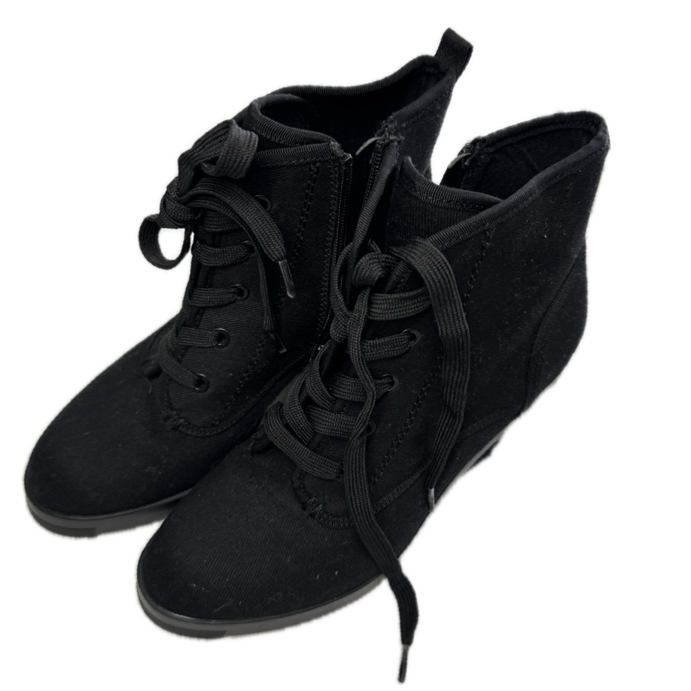 Call It Spring Black Boots, Size 8, 3 1/2 Chunky Heel - Picture 3 of 3